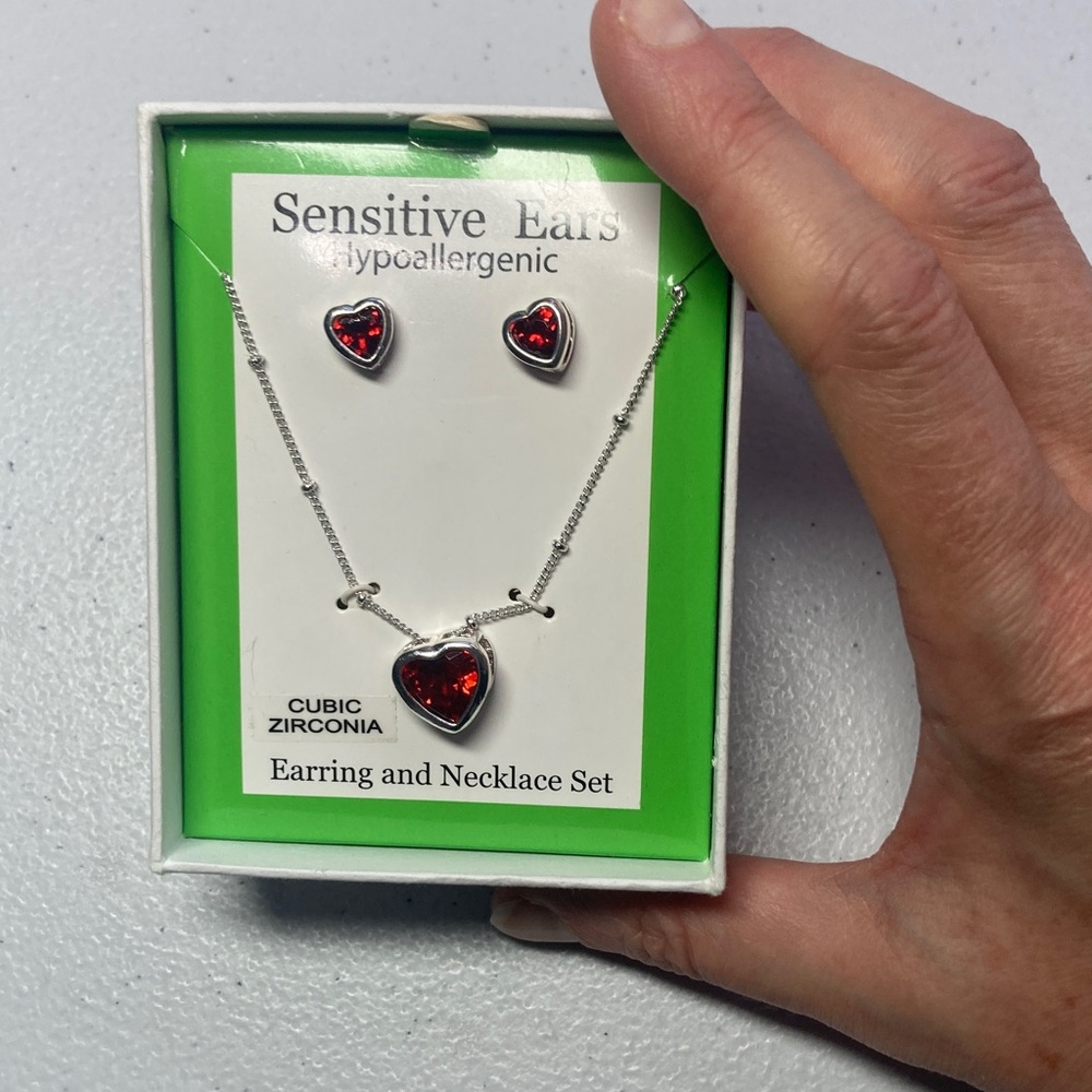 Cubic zirconia Red heart earrings and necklace set sensitive ears